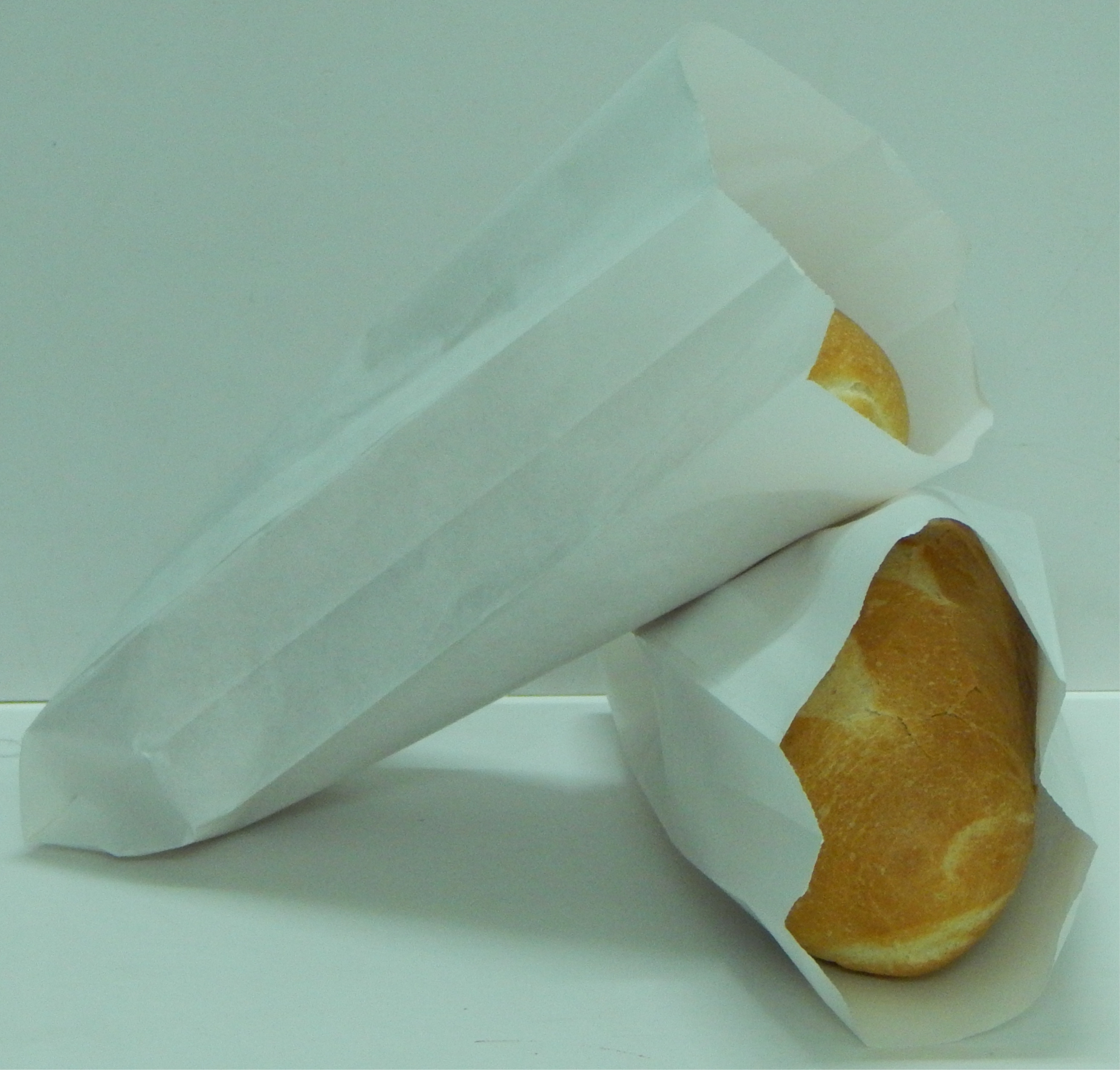 Cất giữ bánh mì trong bọc túi giấy giúp chúng giữ nguyên độ giòn